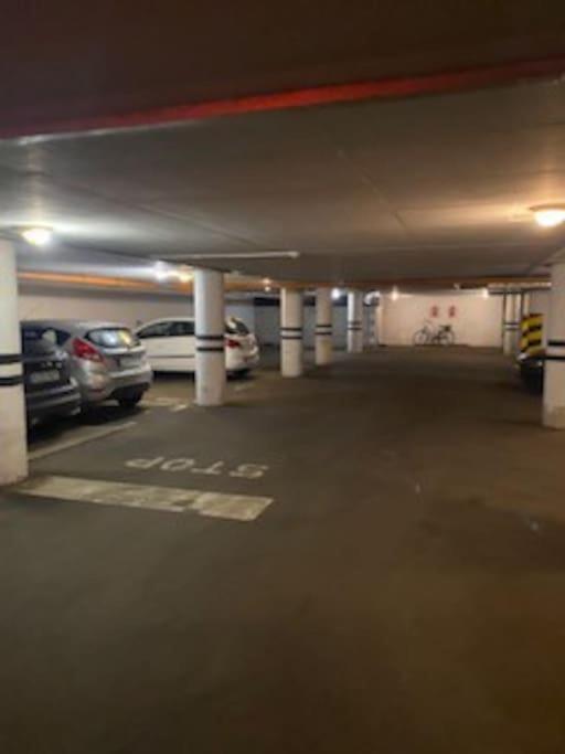 Ap. With Free Parking Near Budapestcongress Centre Appartement Buitenkant foto
