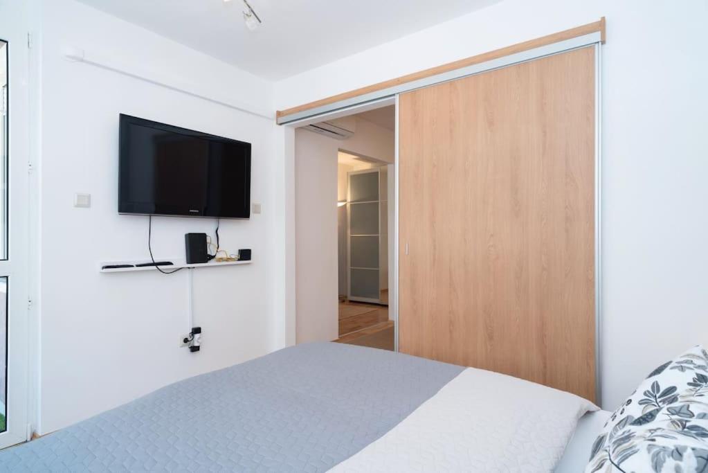 Ap. With Free Parking Near Budapestcongress Centre Appartement Buitenkant foto