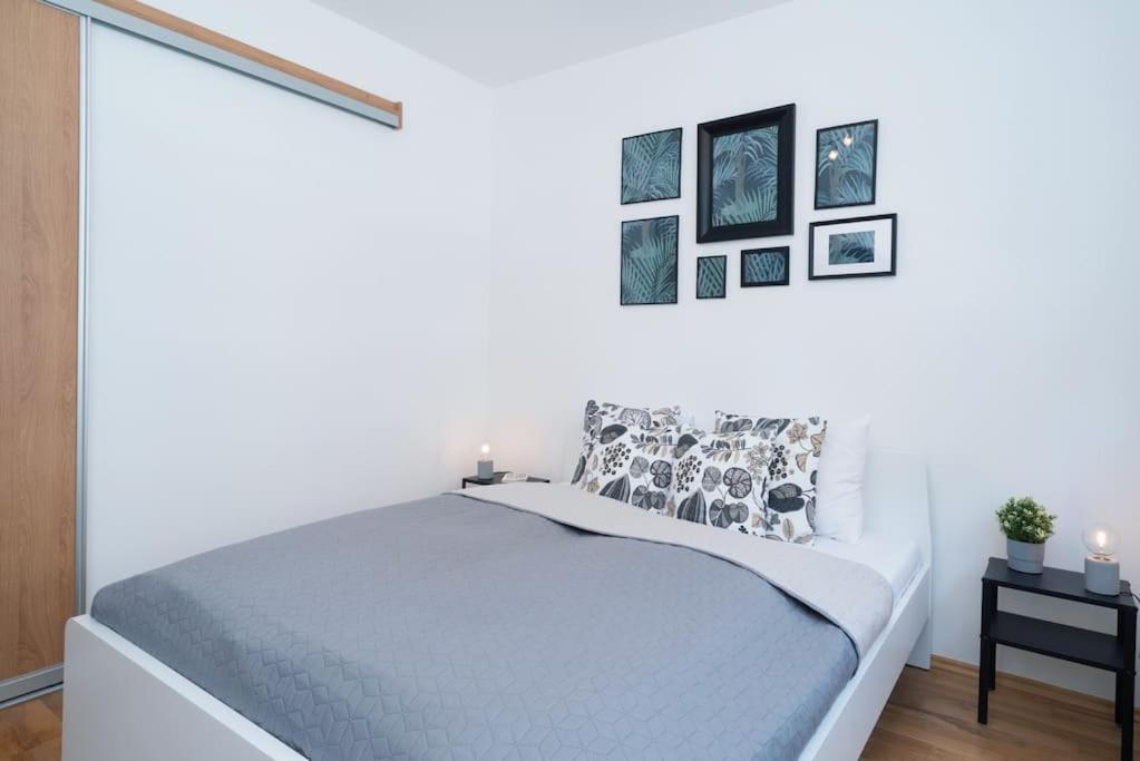 Ap. With Free Parking Near Budapestcongress Centre Appartement Buitenkant foto